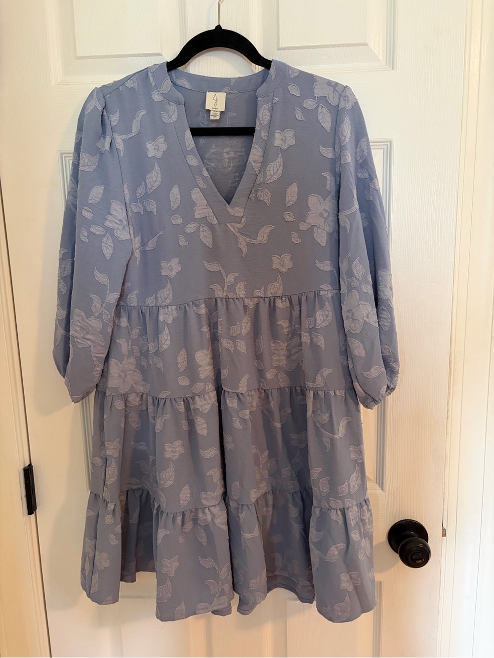 NWOT Joie Light Blue Floral Tiered women’s small Dress - V-Neck